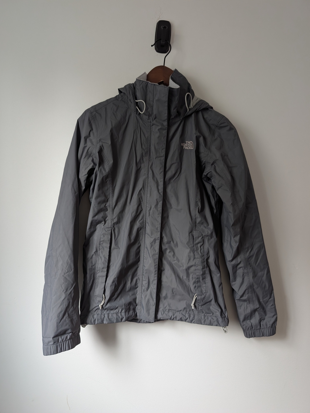 The North Face Women's Gray Lightweight Hooded Rain Jacket